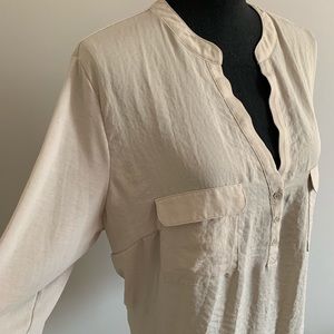 Beige loose flowy top